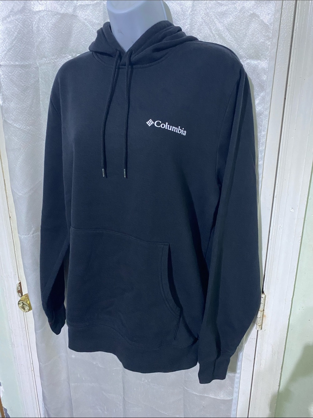NWOT Columbia Men's Black Crewneck Hoodie